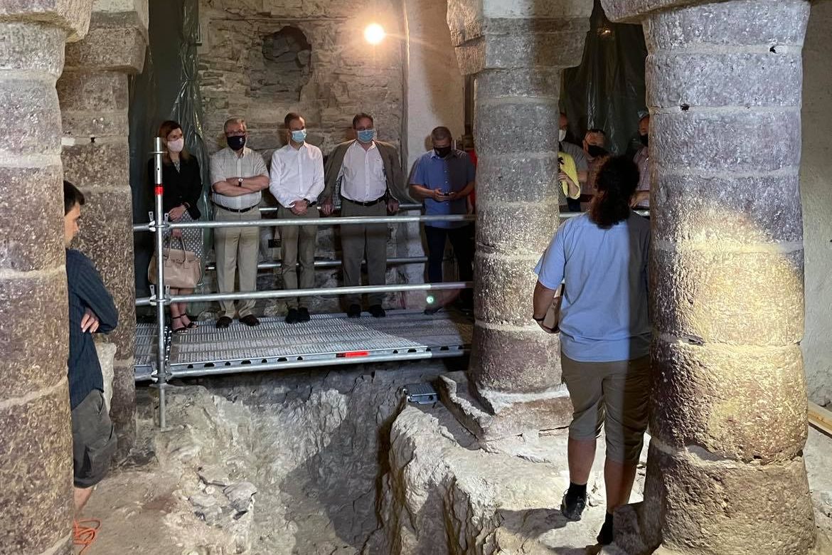 Evaluation of the findings from the archeological excavation in the Royal Crypt at the Benedictine Abbey of Tihany begins